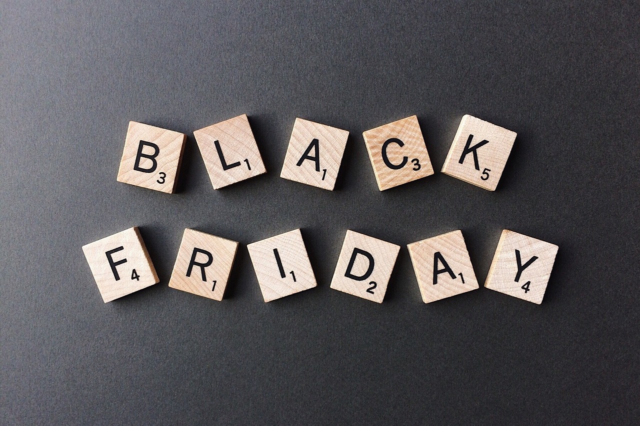 Black Friday: como aproveitar e<br>escolher um sistema de gestão sem<br>cair em ciladas